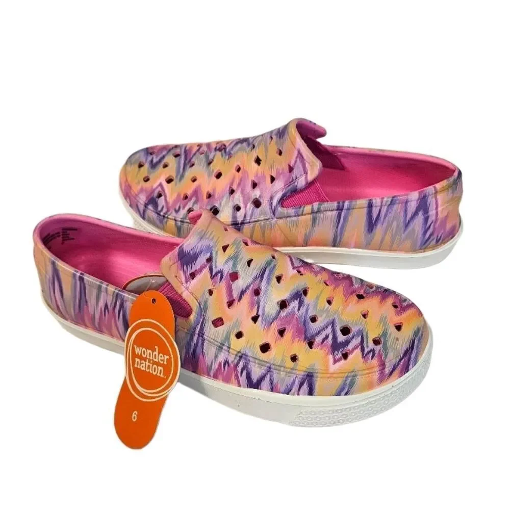🌹Wonder Nation Color Summer slipon sz 6 New With tag